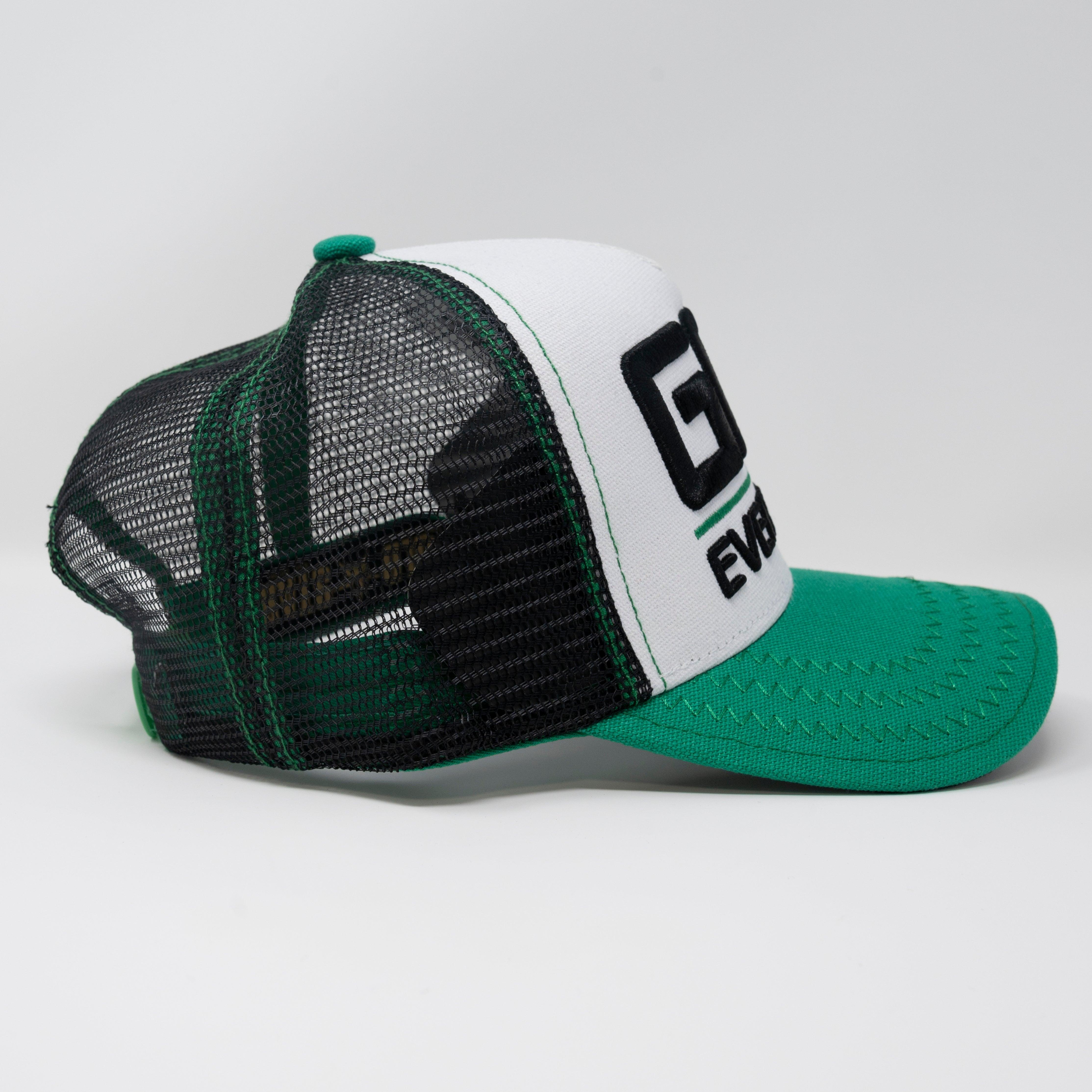 God Over Everything Trucker hat white/green – Gold Star